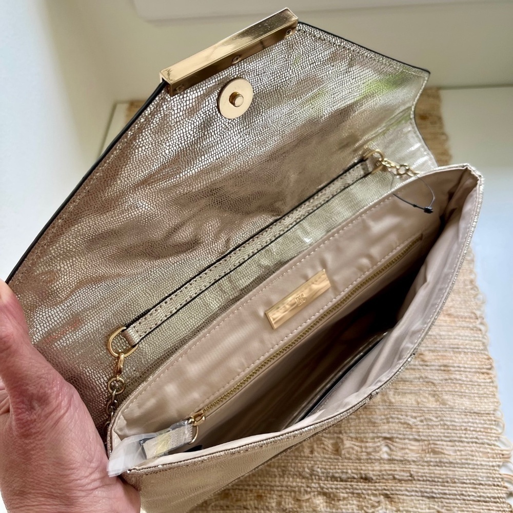 New! INC International Concepts Metallic Envelope Clutch Purse - Picture 5 of 6